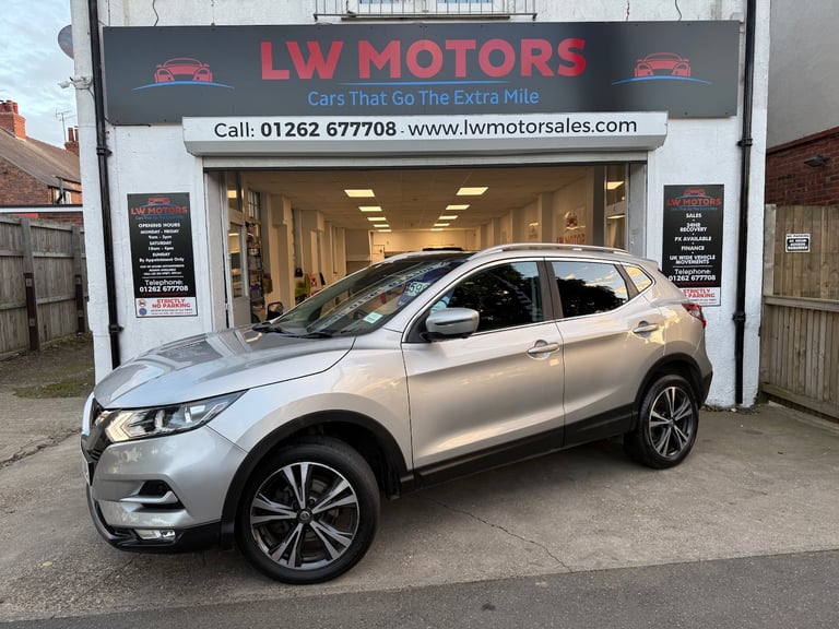 image for 2017 Nissan Qashqai 1.6 dCi N-Connecta 5dr HATCHBACK Diesel Manual