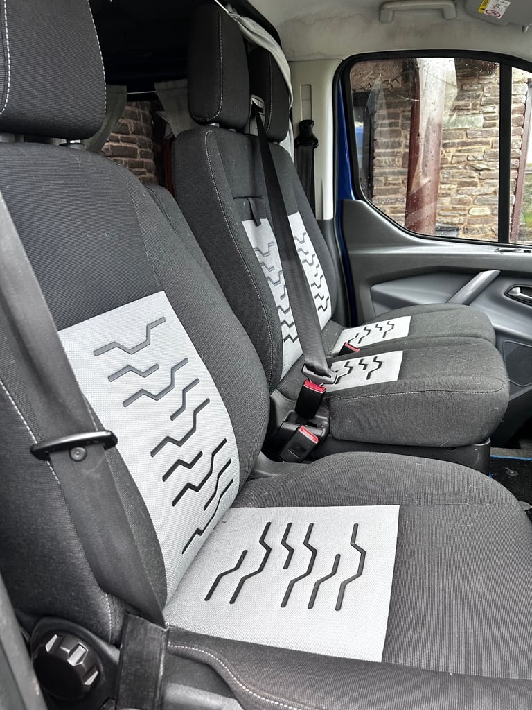 Transit Custom. 2016.