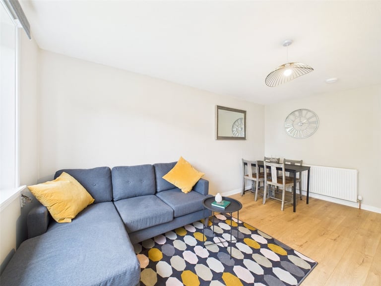 image for 2 bed flat to rent West Edinburgh