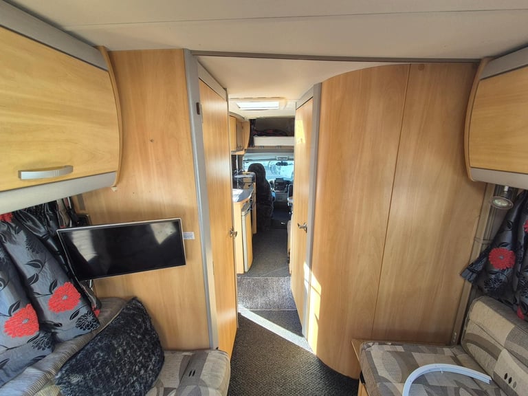 Ace Adventurer 695EL Coachbuilt Motorhome 2008