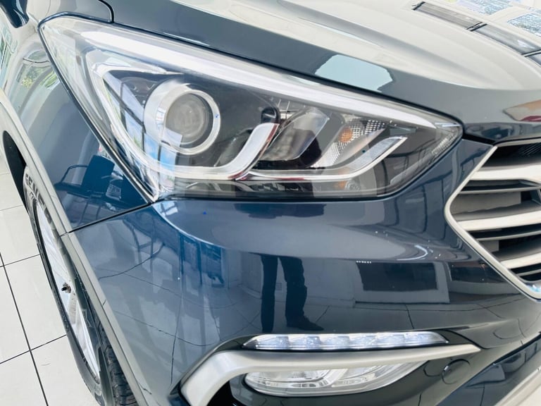 2016 Hyundai Santa Fe 2.2 CRDi Blue Drive Premium Auto 4WD Euro 6 (s/s) 5dr (7 Seat) ESTATE Diese...