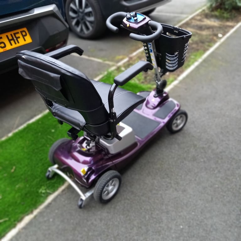 Kumfi Illusion Mobility Scooter Lightweight 4mph