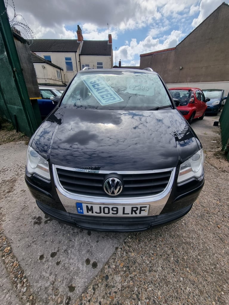 2009 Volkswagen Touran 2.0 TDI DPF SE 5dr MPV Diesel Manual