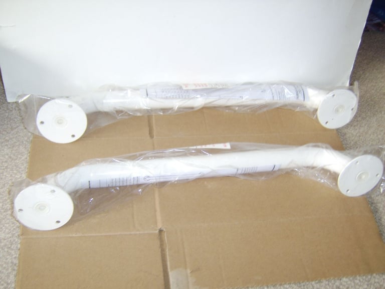 HOMECRAFT RINGWOOD RAILS 18 inch