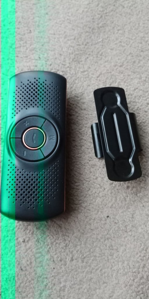 Hands free Bluetooth 4.2 car speaker
