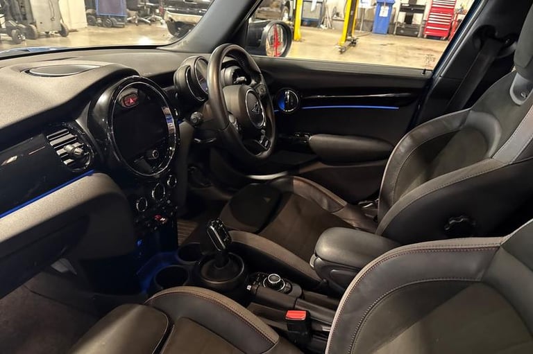 2022 MINI Hatch 1.5 Cooper Sport 5dr Auto HATCHBACK PETROL Automatic