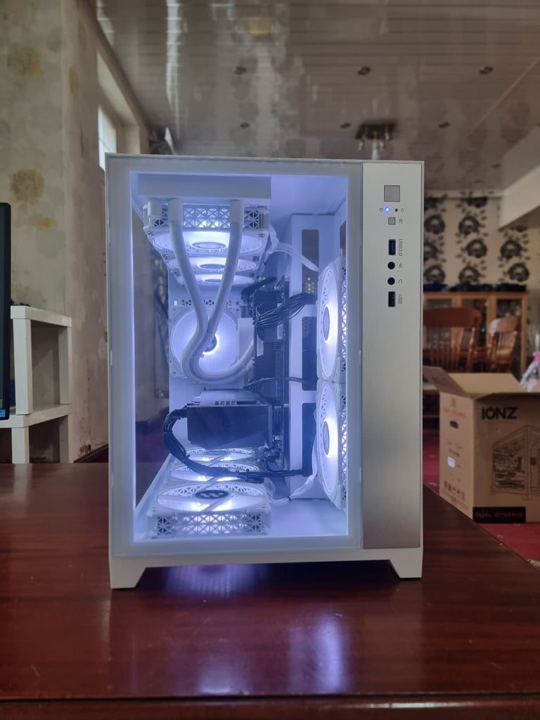 i7 12700, RTX 3070 8GB, 32GB RAM, High Spec Gaming PC.