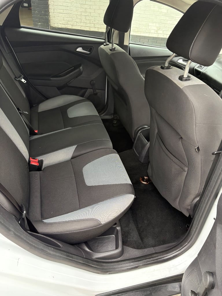 Ford focus 1.6 tdci cheap tax great on fuel