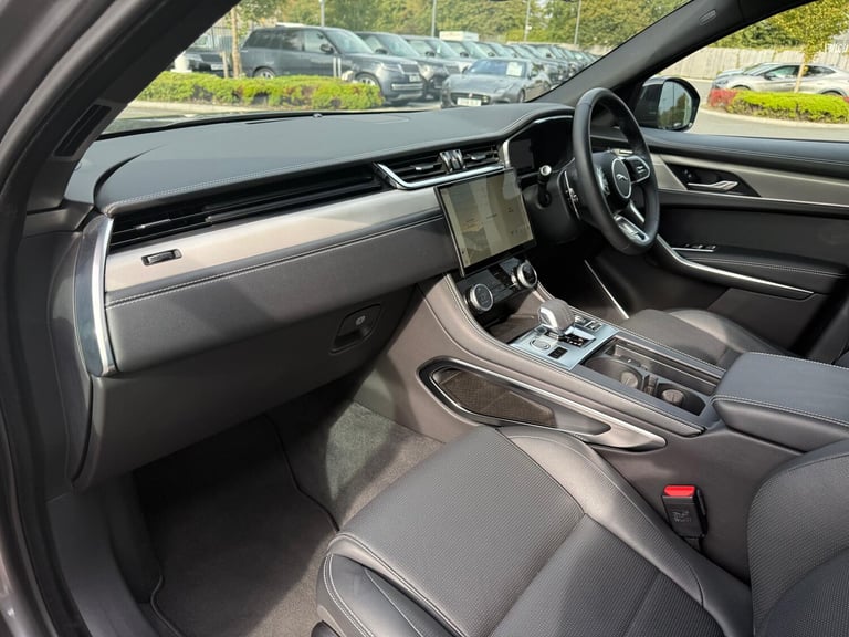2024 Jaguar F-Pace 2.0 P250i R-Dynamic SE Black SUV 5dr Petrol Auto AWD Euro 6 (s/s) (250 ps) EST...