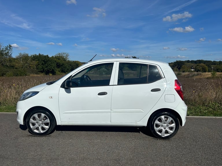 image for 2014 Hyundai i10 1.2 Classic 5dr HATCHBACK Petrol Manual