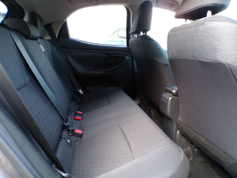 2021 Toyota Yaris 1.5 VVT-h Design Hatchback 5dr Petrol Hybrid E-CVT Euro 6 (s/s) (116 ps) HATCHB...