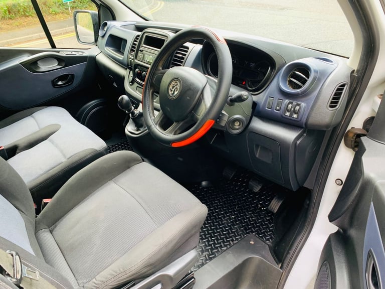 2016 1.6 CDTI VAUXHALL VIVARO SWB VAN 134k MILES MOT till 3/2026 LIKE TRAFIC AND NV300 NO VAT