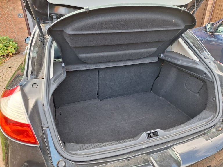 Renault, MEGANE, Hatchback, 2010, Manual, 1461 (cc), 5 doors