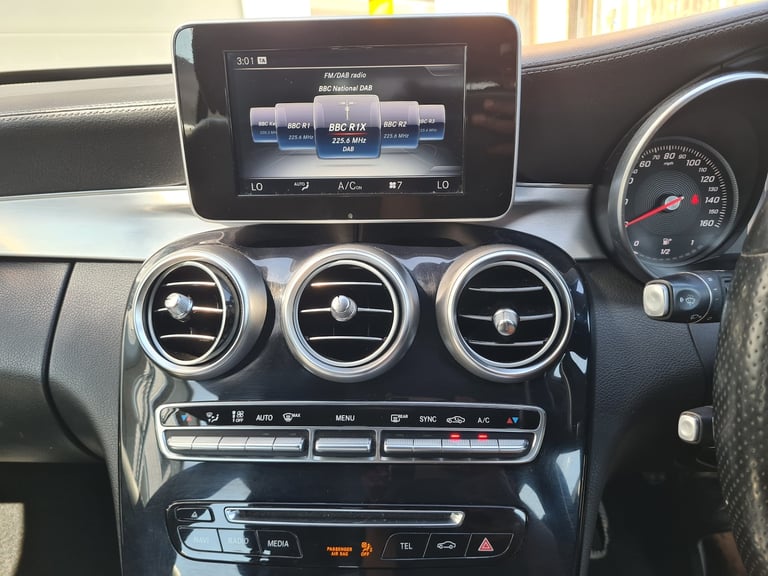 2014 Mercedes-Benz C-Class C220 BlueTEC AMG Line 5dr Auto ESTATE Diesel Automatic