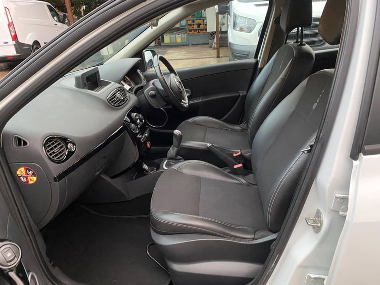 2012 Renault Clio 1.2 Dynamique TomTom Euro 5 5dr HATCHBACK Petrol Manual