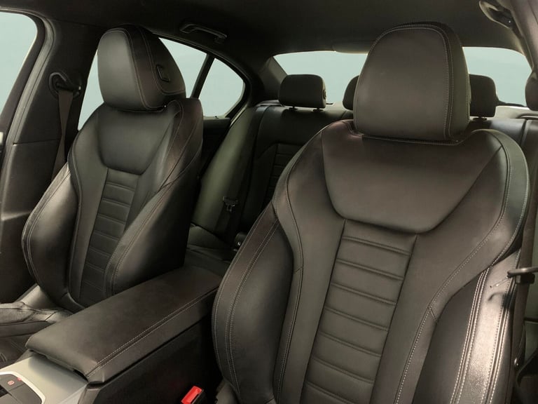 2021 BMW 3 Series 330e xDrive M Sport 4dr Step Auto SALOON PETROL/ELECTRIC Automatic