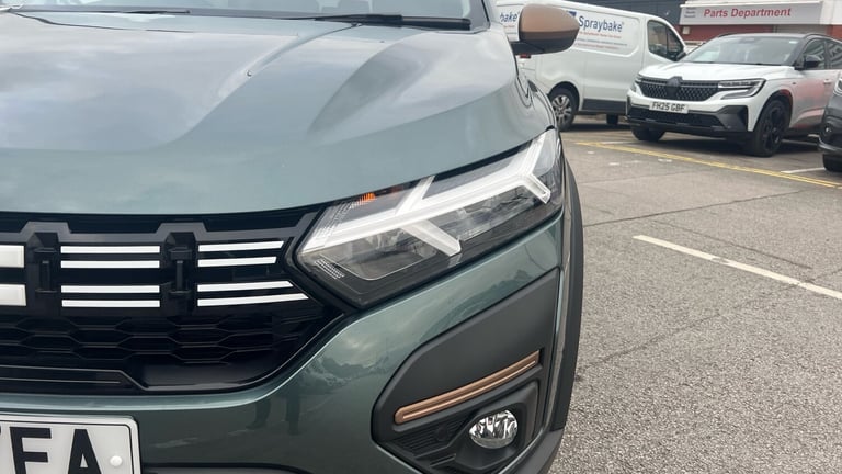 2024 Dacia Jogger 1.6 HEV Extreme 5dr Auto MPV PETROL/ELECTRIC Automatic