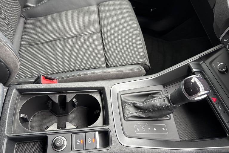 2022 Audi Q3 Black Edition 40 TFSI quattro 190 PS S tronic SUV PETROL Automatic