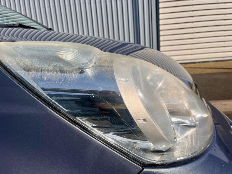 2010 Nissan Note 1.6 16V Tekna Auto Euro 4 5dr MPV Petrol Automatic