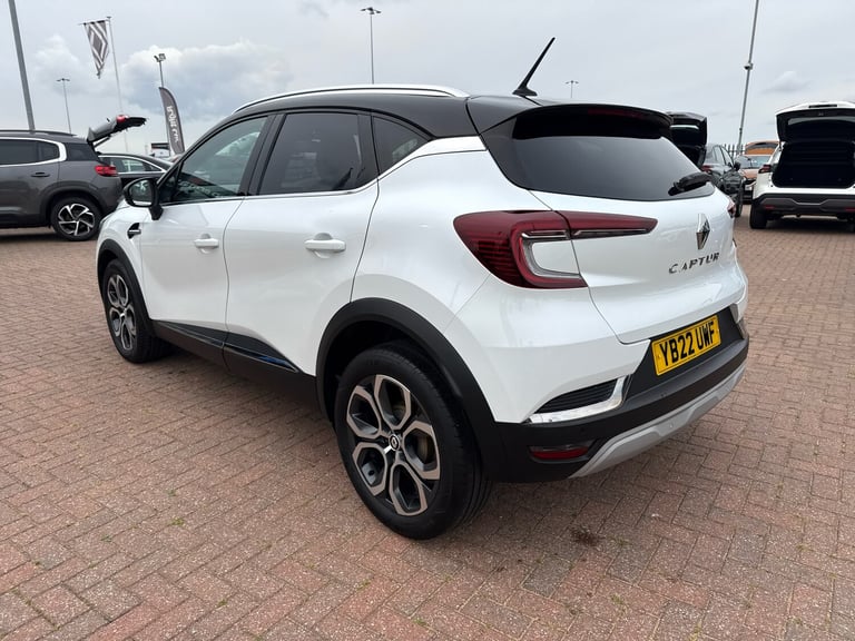 2022 Renault Captur 1.3 TCE 140 SE Edition 5dr HATCHBACK PETROL Manual
