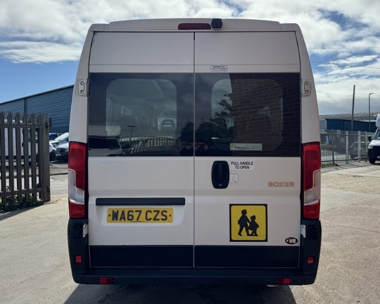 2018 Peugeot Boxer 2.0 BlueHDi H2 17 Seat Minibus LITE (PSV) 130ps Minibus Diesel Manual