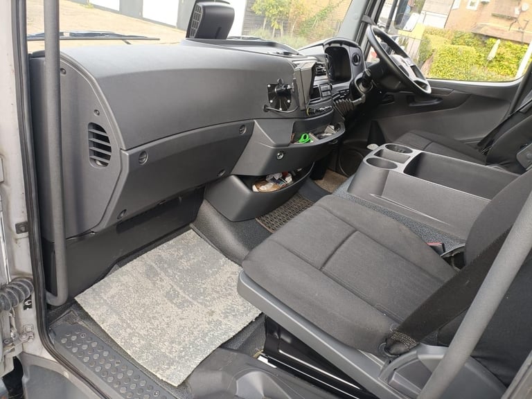 MERCEDES ATEGO 818, 2020 20, DROPWELL BOX