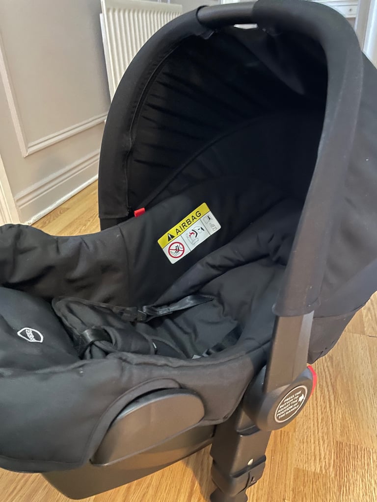 New baby car seat £70