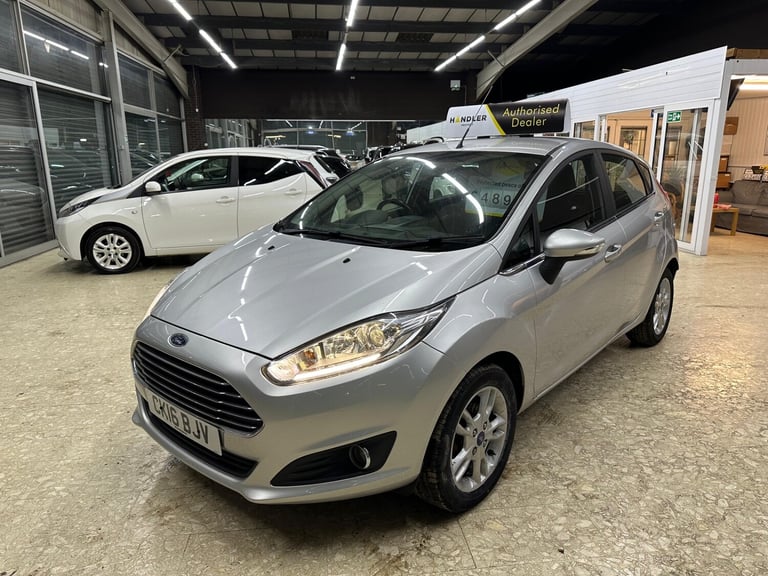 image for 2016 Ford Fiesta 1.0 EcoBoost Zetec 5dr HATCHBACK Petrol Manual