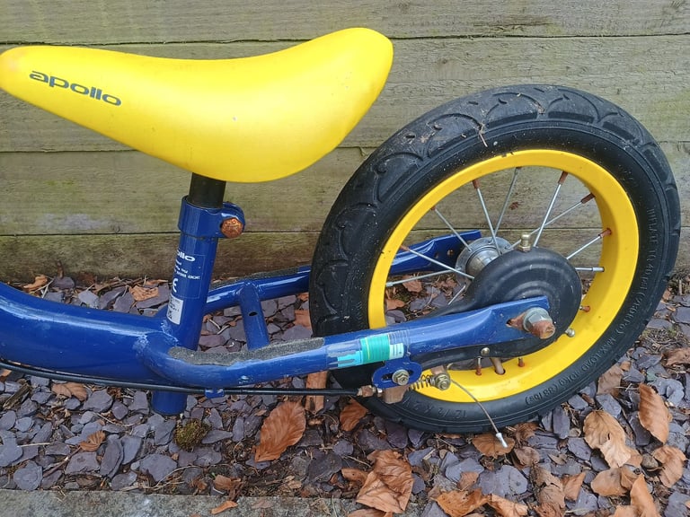 Apollo Wizzer Kids Balance Bike