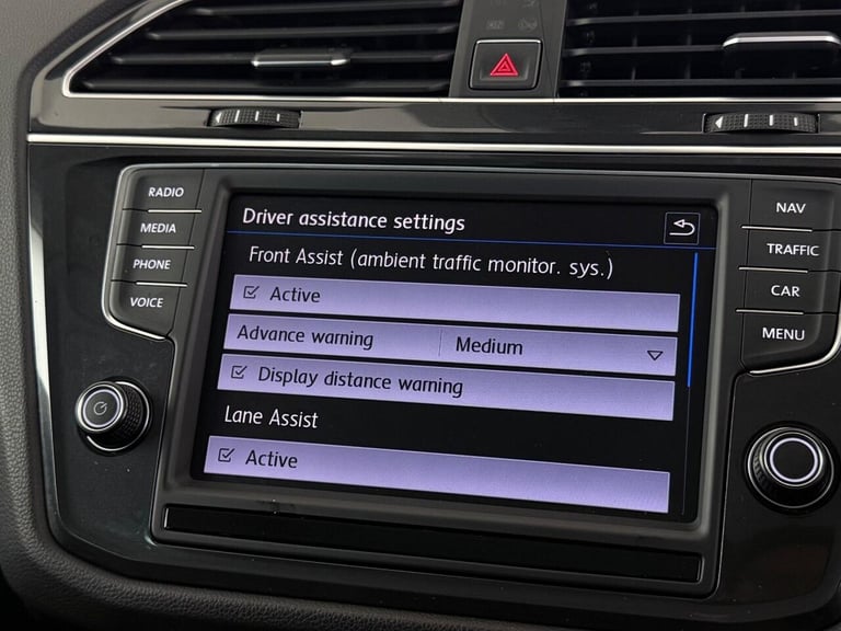 2017 Volkswagen Tiguan 2.0 TDI BlueMotion Tech SE Navigation Euro 6 (s/s) 5dr ESTATE Diesel Manual