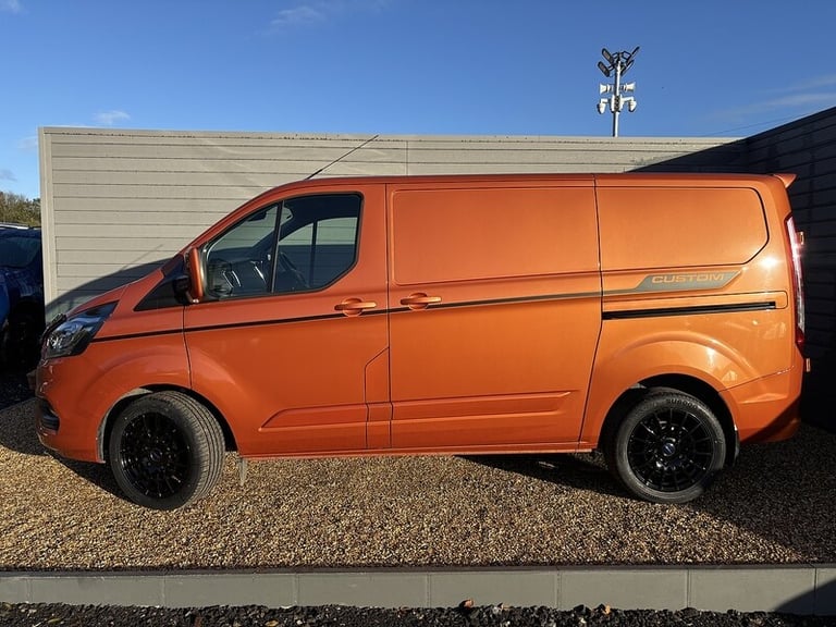 2020 Ford Transit Custom 2.0 EcoBlue 130ps Low Roof Limited Van PANEL VAN DIESEL Manual