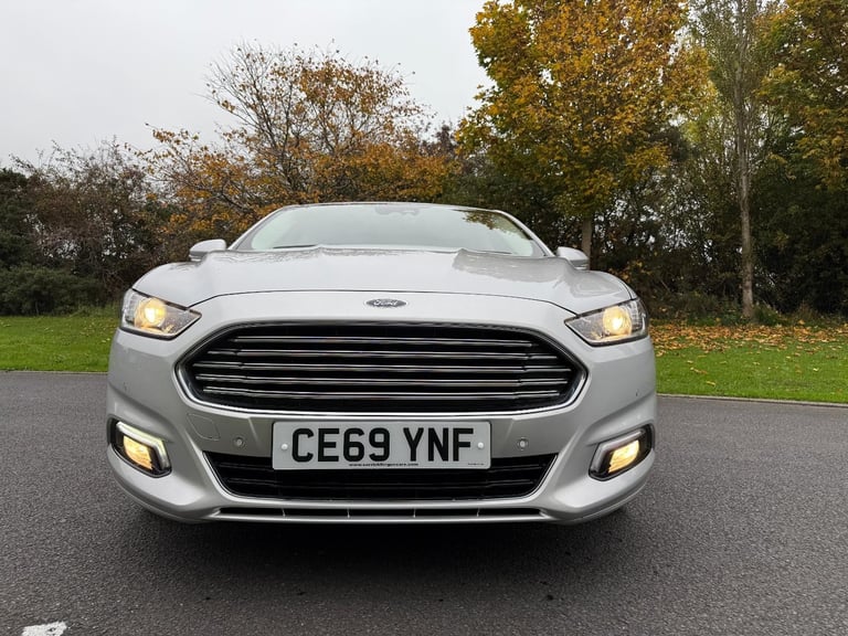 2019 Ford Mondeo 2.0 TDCI TITANIUM / 180 BHP AUTOMATIC *** LOW MILES 