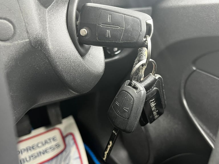 2014 Vauxhall Corsa 1.4 16V SE Hatchback 5dr Petrol Manual Wide Ratio Euro 5 (100 ps) Hatchback P...
