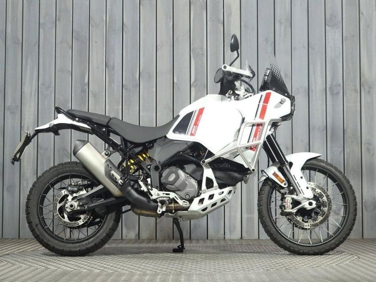 2022 72 DUCATI DESERTX