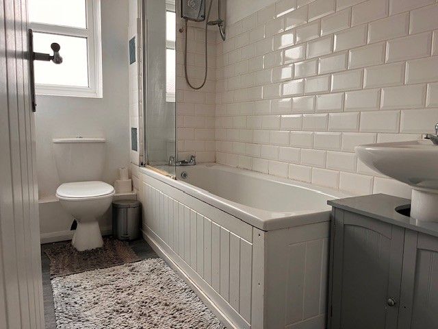 Beautifully Furnished 2 bedroom flat, close to transport links and Roker & Seaburn beaches