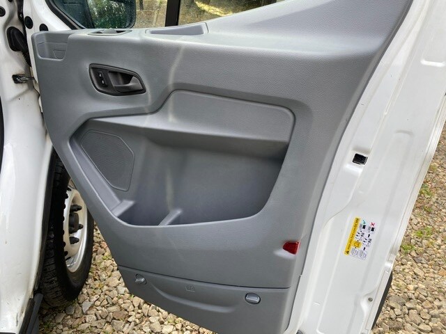 2018 Ford Transit 2.0 TDCi 130ps RARE NO VAT DROPSIDE PICKUP MINT &amp; FSH CHASSIS CAB Diesel Ma...