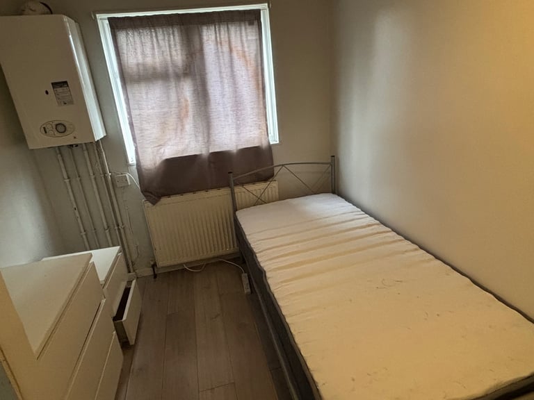 Single small room 