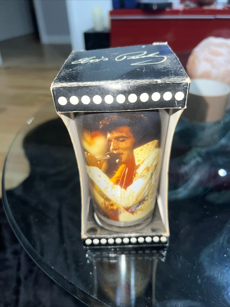 Elvis Presley glass with his signature 