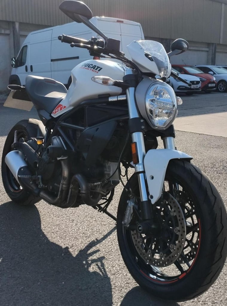 2019 69 DUCATI MONSTER M797 WHITE 10k MILES CLEAN NAKED HPI CLEAR ROADTSER