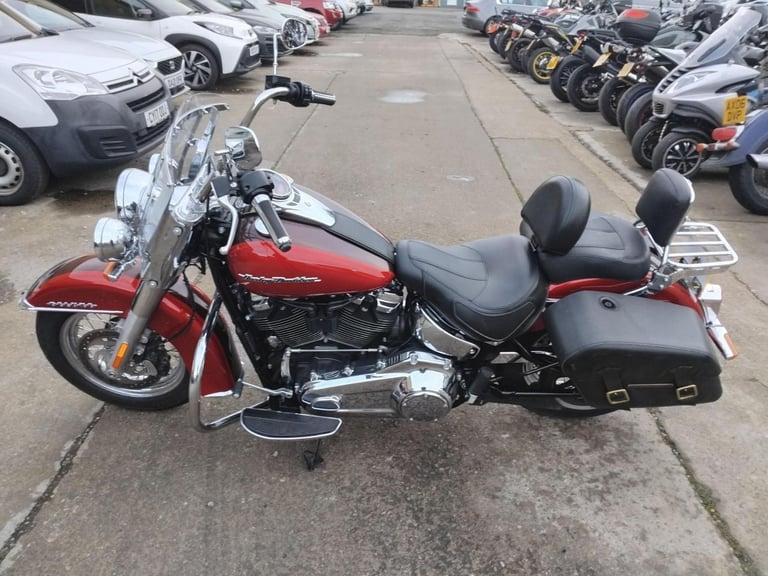 2019 68 HARLEY-DAVIDSON FLDE SOFTAIL DELUXE 1745 19 - CUSTOM CRUISER TOURER