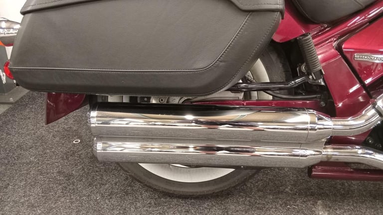 HONDA VTX1300 INTERSTATE ** MOT JUNE 2026 - LOW MILLAGE !! - PANNIERS ** 