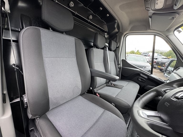 2023 Renault Master dCi 145ps ENERGY Business FWD LWB 4.85M with Air Con, Safe, Secure Keycard  L...
