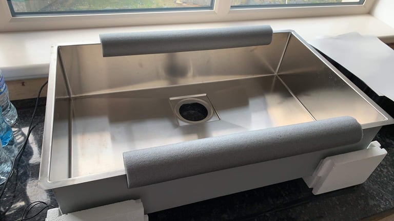 Franke New Large Stainless Steel Kitchen Sink 110*70cm