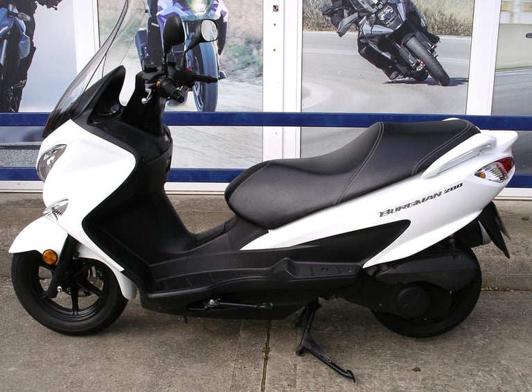2020 Suzuki Burgman 200 in mint condition. 8400 miles with full history.