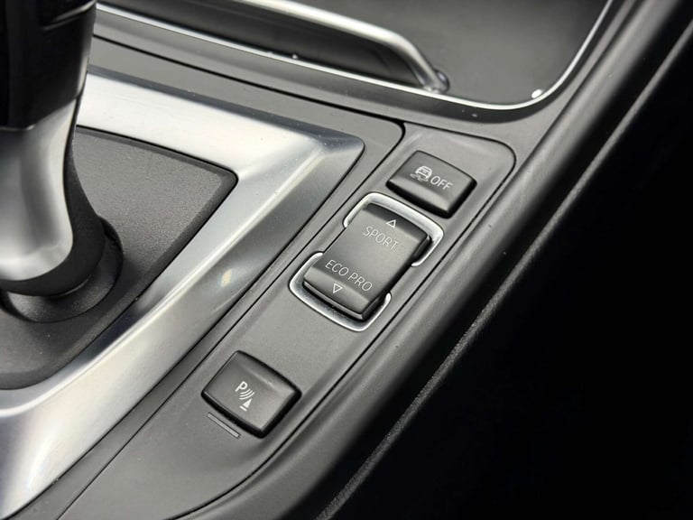 2018 BMW 3 Series 330e M Sport 4dr Step Auto SALOON PETROL/ELECTRIC Automatic