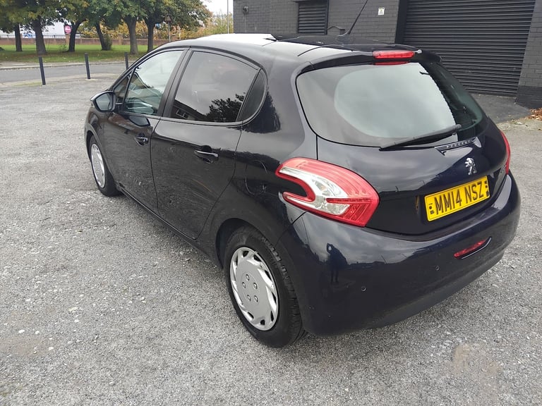 Peugeot, 208, Hatchback, 2014, Manual, 1199 (cc), 5 doors
