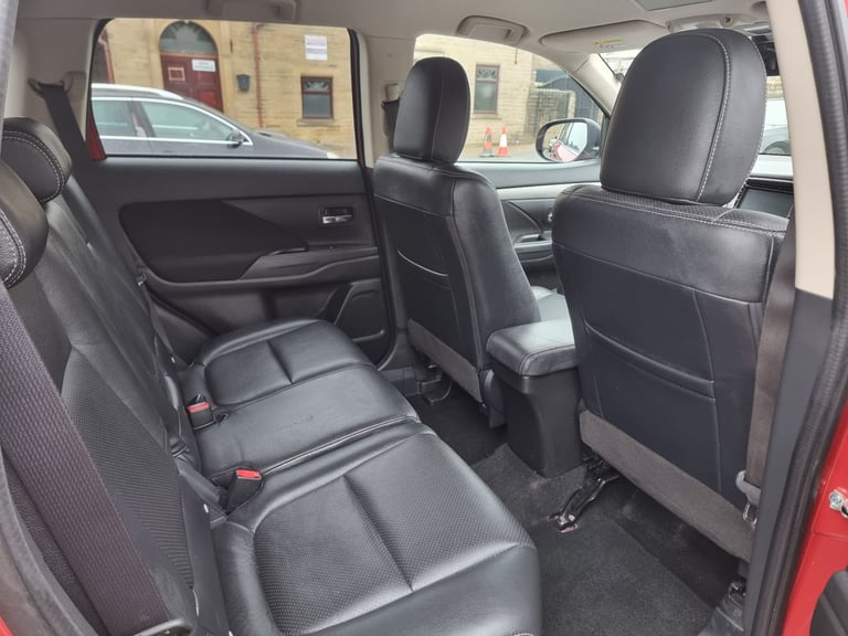 2018 Mitsubishi Outlander 2.3 DI-D. 39,000 Miles, 7 SEATS, 4X4.