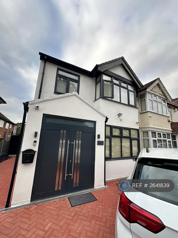 1 bedroom in Stafford Road, Wallington, SM6 (#2641839)