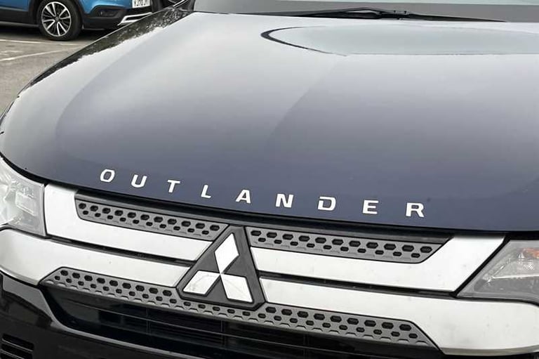 2020 Mitsubishi Outlander 2.0 MIVEC Design SUV 5dr Petrol CVT 4WD Euro 6 (s/s) (150 ps) SUV Petro...