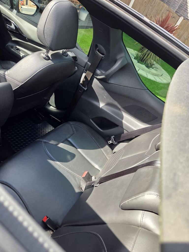 Citroen ds3 1.6t cabrio *low mileage*